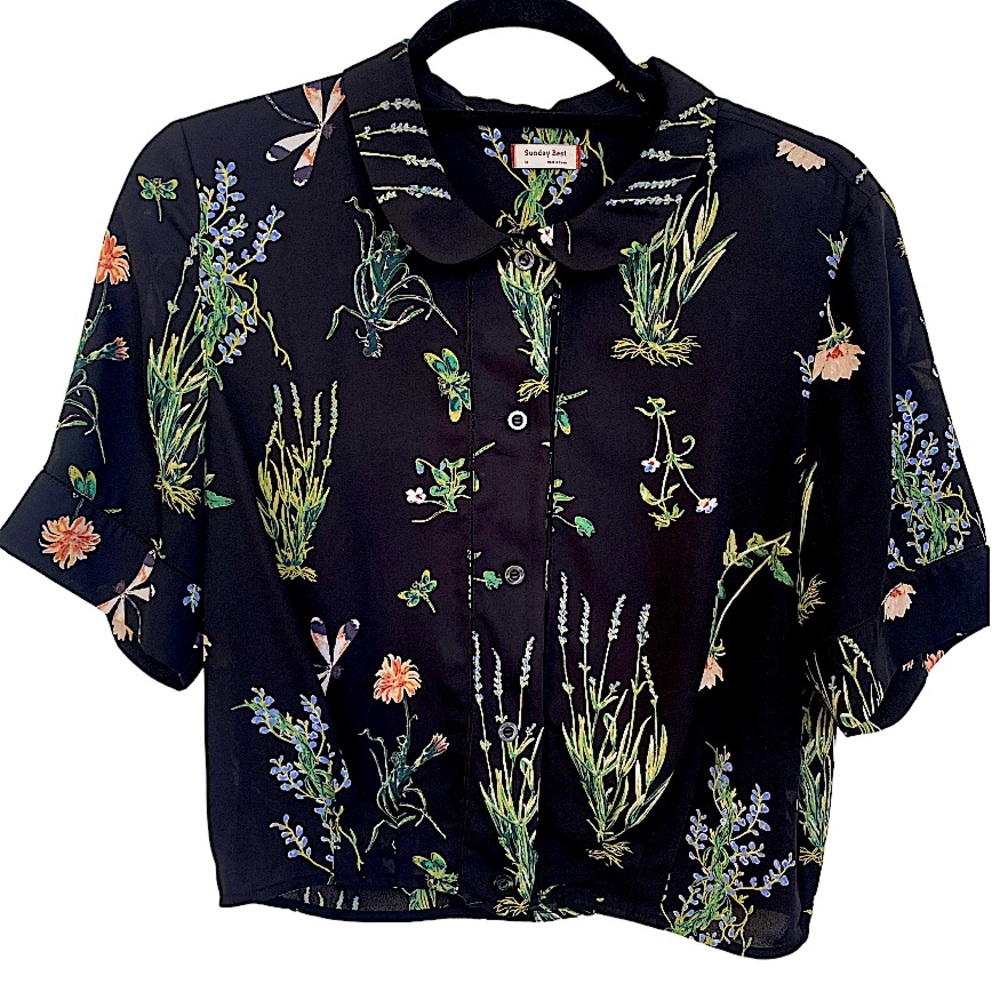 Aritzia Black Floral Button-Up Crop Blouse
